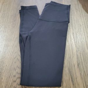 Lululemon Black Leggings Sz 4 (W1)